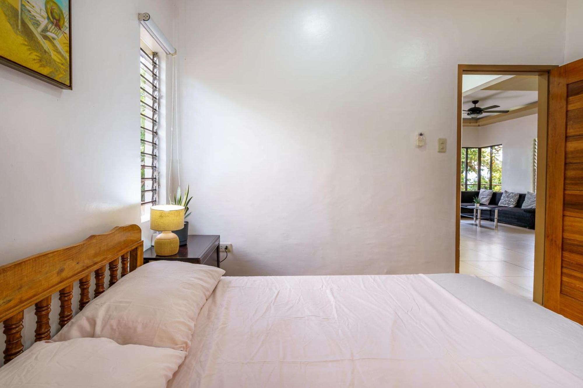 Oceanside 2 Bedroom House, 100Mbps Wifi Panglao Island Exterior photo